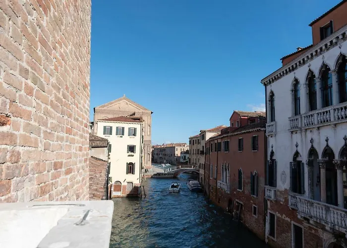 Palazzo Vendramin Costa