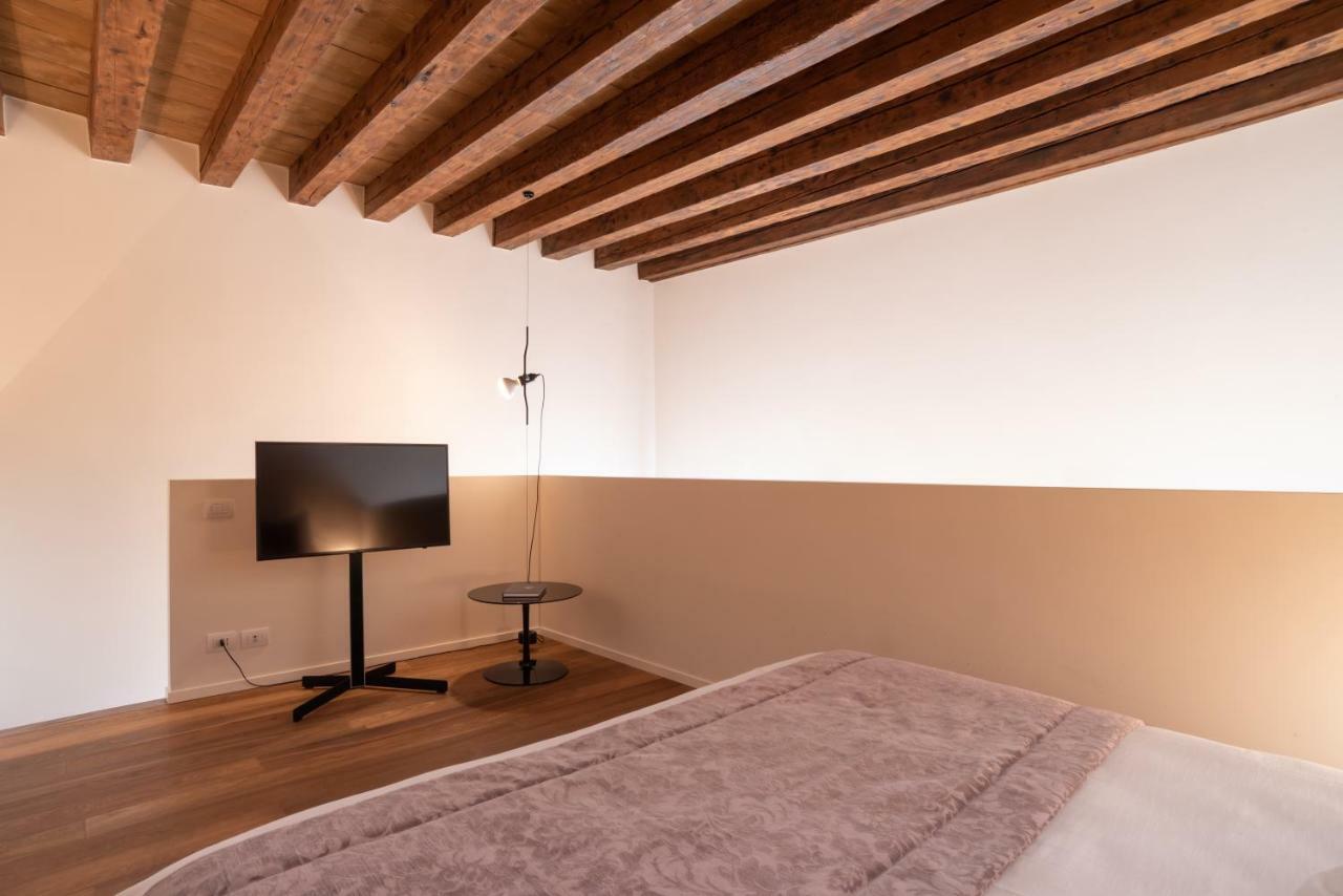 Palazzo Vendramin Costa Apartamento *
