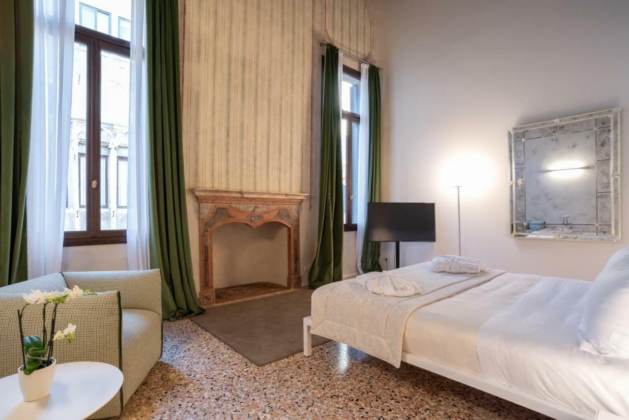 Apartment Palazzo Vendramin Costa Venice